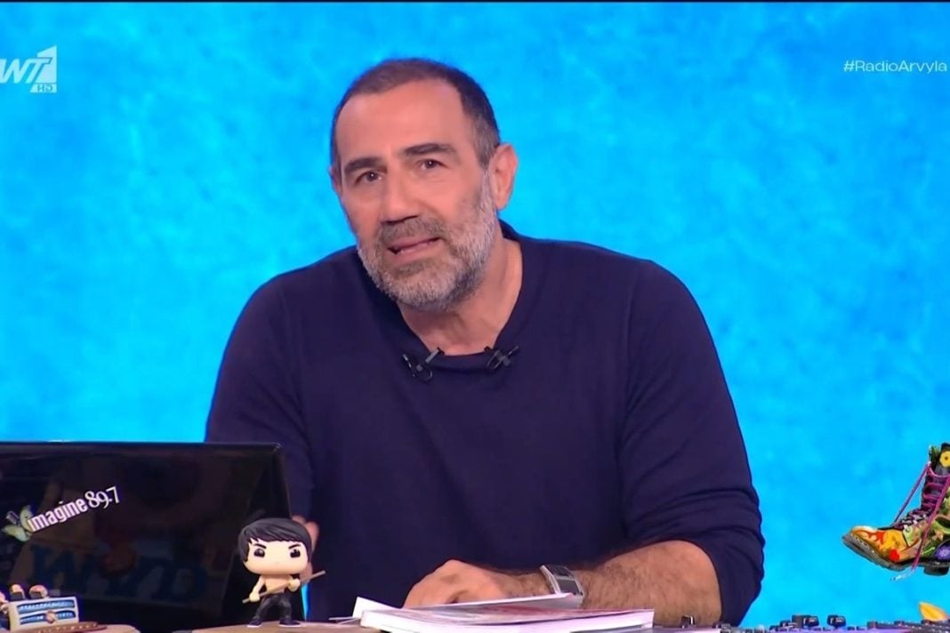 Ξέσπασε ο Κανάκης για τη δίκη Τεμπών: «Μιλά με τέτοια χυδαιότητα για ανθρώπους που έχασαν τα παιδιά τους»