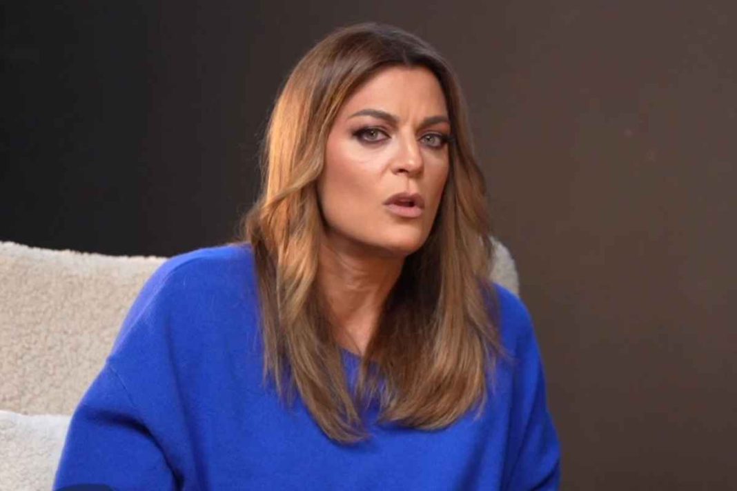 Χριστίνα Βραχάλη: «Έχω ενοχές ως μαμά, προσπαθώ να τις κοντρολάρω»