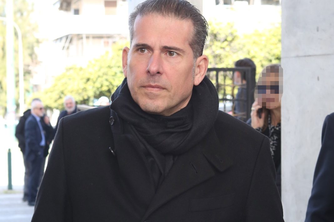 Διαμαντής Καραναστάσης: «Υπάρχουν διακρίσεις ανάμεσα σε άνδρες και γυναίκες στο θέατρο»