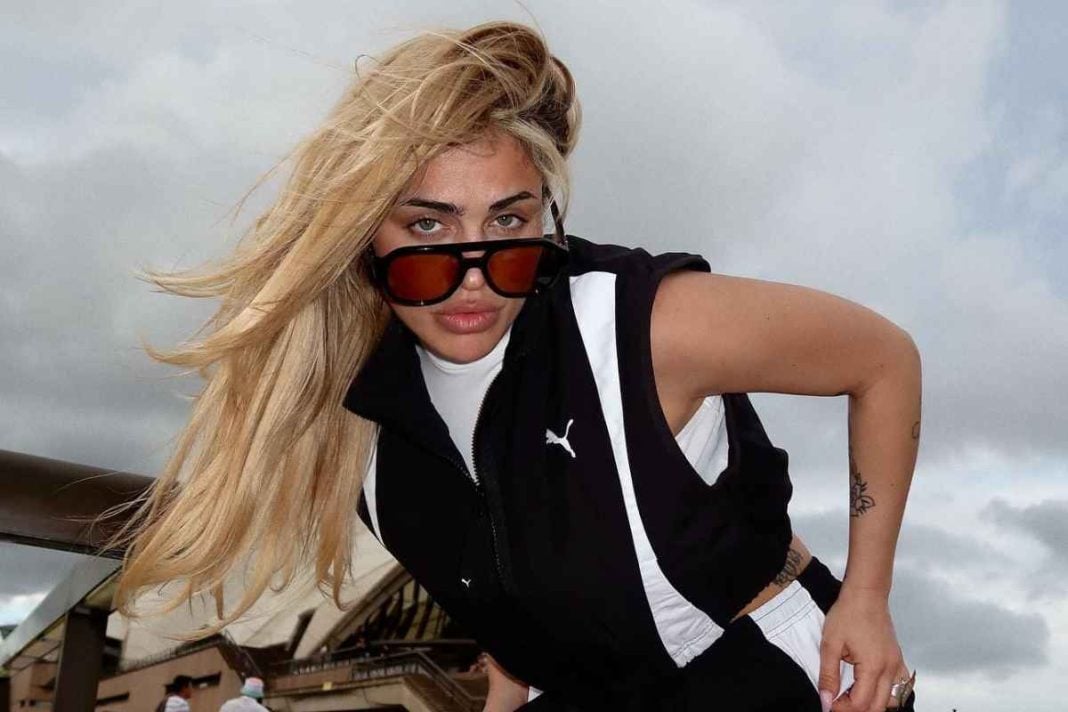 Η Κόνι Μεταξά προαναγγέλλει το νέο της hit «Μη Μου Πεις» με άκρως καλοκαιρινό vibe