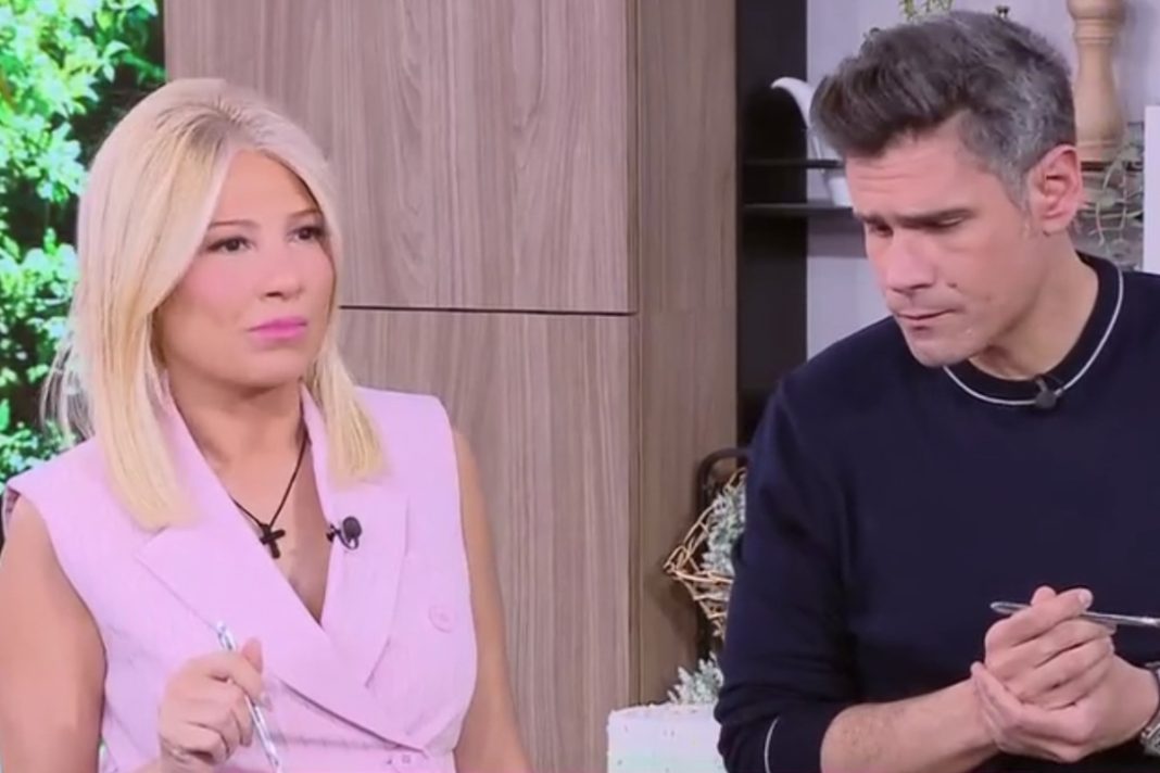 Σκορδά - Ουγγαρέζος: «Καρφώνουν» τις πιο αλλόκοτες TikTok συνήθειές τους