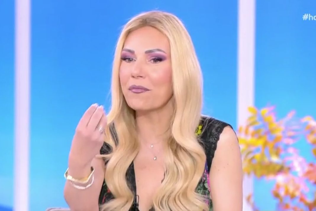Μεσσαροπούλου κατά Μουτσινά: «Ώπα! Λέει “μη με σχολιάσετε” ο άνθρωπος που έκανε εκπομπή με σχολιασμό»