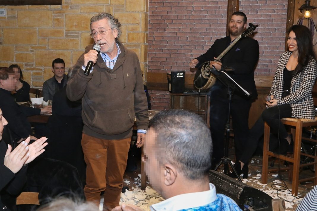 Ο Μάκης Τριανταφυλλόπουλος on stage με τη Σοφία Βόσσου