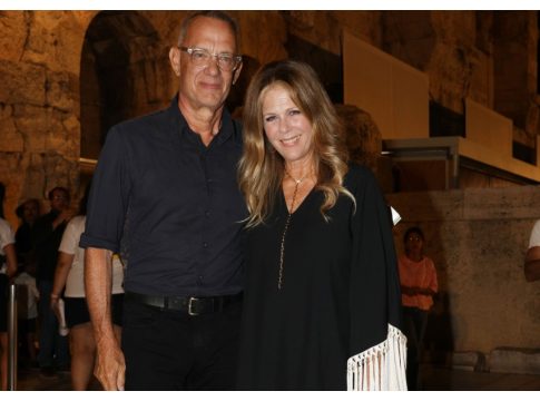 Ο Τομ Χανκς έγινε 70 - Το τρυφερό μήνυμα της Ρίτα Γουίλσον
