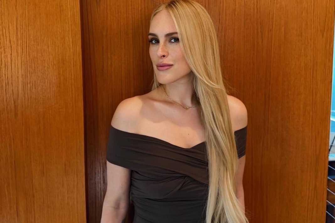 Σάλος με την κόρη των Μουρ - Γουίλις στα social media επειδή θηλάζει την κόρη της σε ηλικία 3 ετών