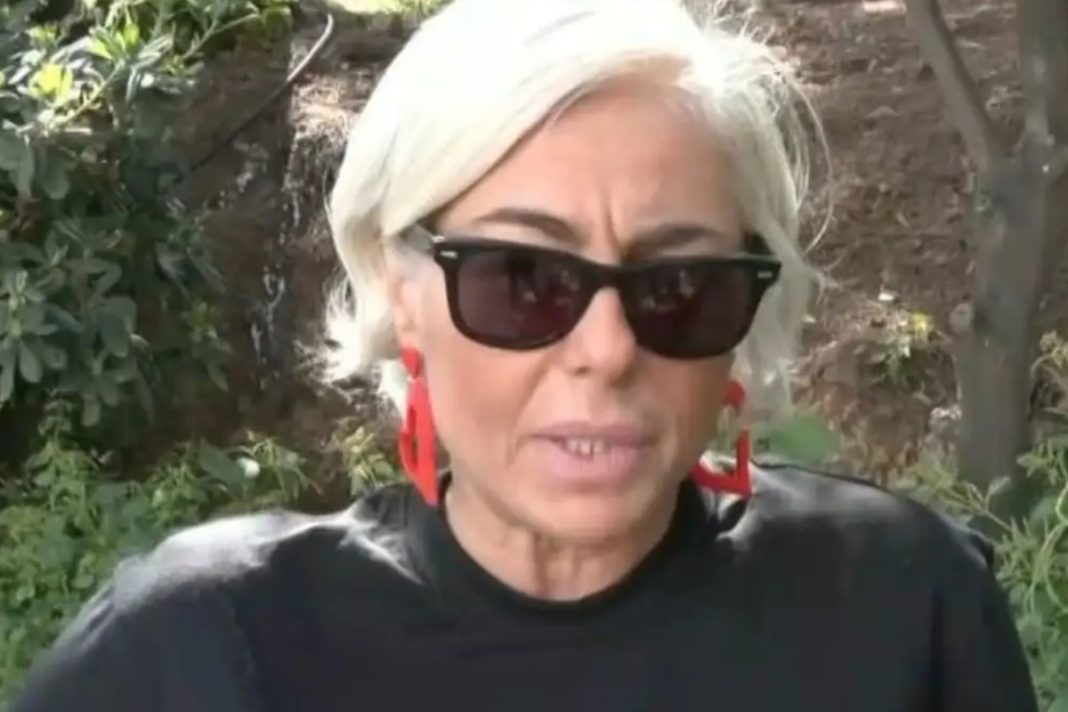 Αιχμές και «καρφιά» από την Άρια Καλύβα: «Η απόγνωση για δημοσιότητα θολώνει τη μνήμη»