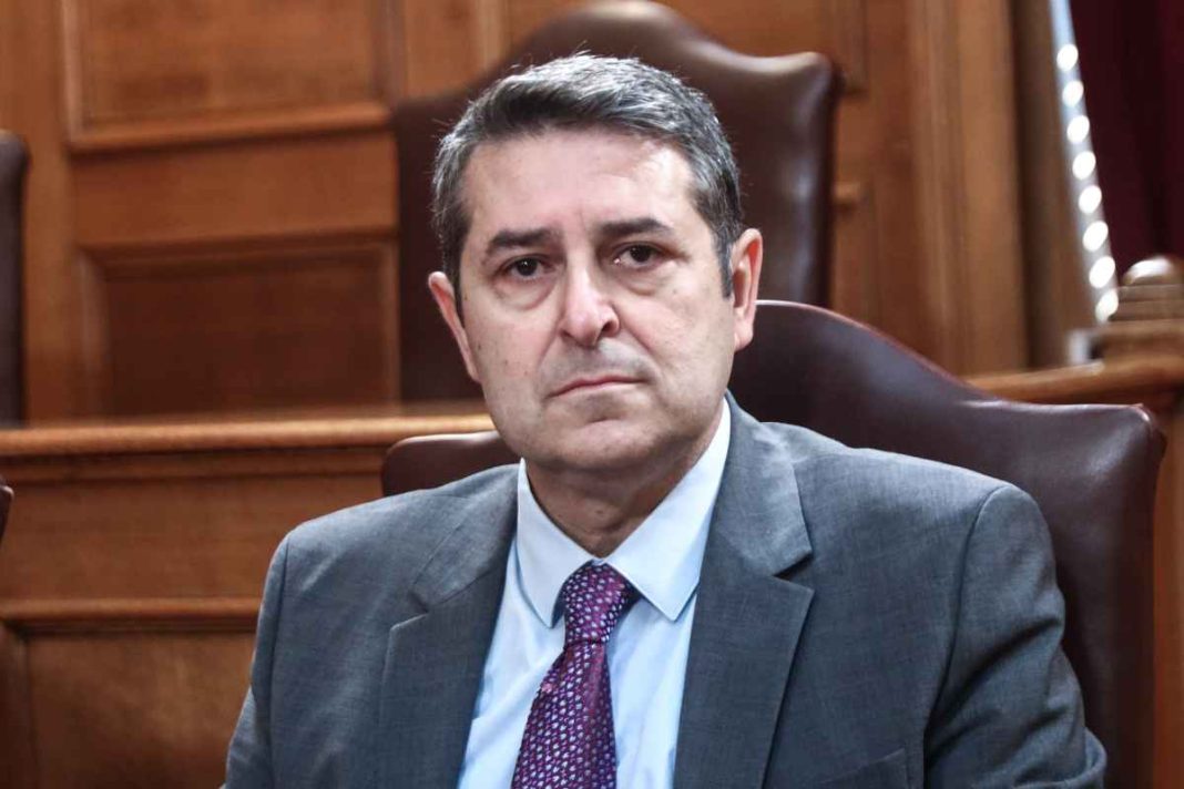 Γιώργος Μυλωνάκης: Διασωληνωμένος στη ΜΕΘ του Ευαγγελισμού, διαγνώστηκε με ανεύρυσμα στον εγκέφαλο