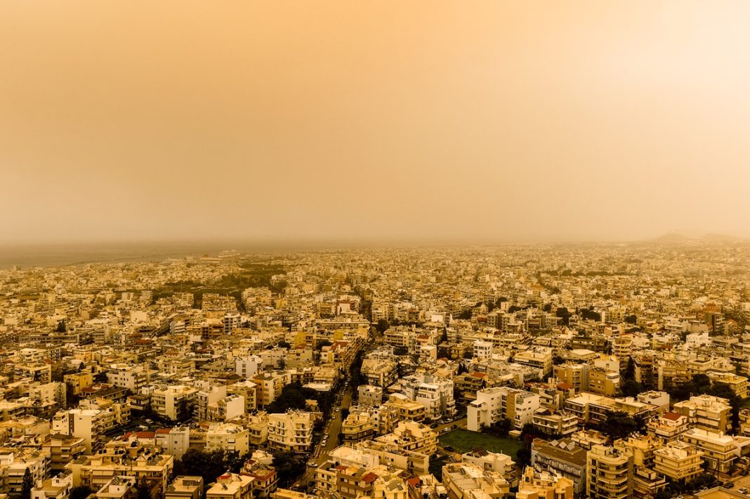 Βροχές, καταιγίδες και αυξημένες συγκεντρώσεις αφρικανικής σκόνης