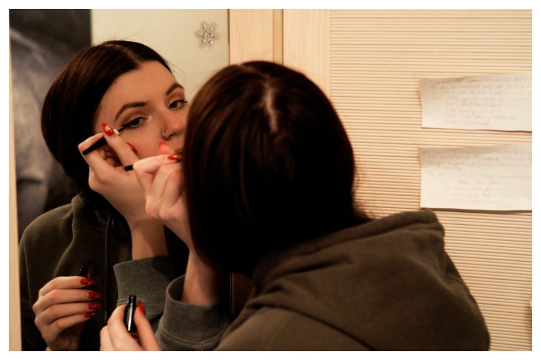 «Tired Girl Makeup»: Το νέο viral trend του TikTok!