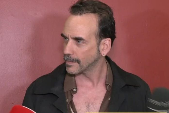 Πάνος Μουζουράκης: Το καλοκαίρι η βάπτιση του δεύτερου παιδιού με τρεις νονούς