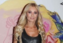 Η Νατάσα Θεοδωρίδου μ’ ένα φορτηγό τραγούδια στο Κατράκειο Θέατρο