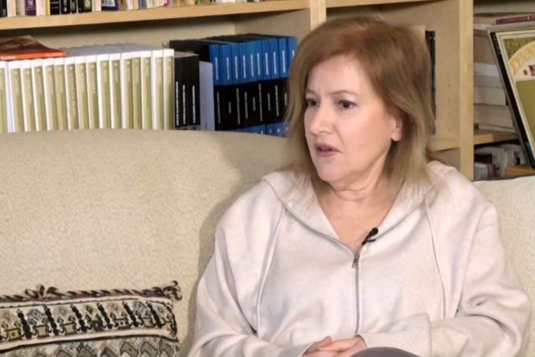 Έλλη Πασπαλά: «Η φωνή μου άλλαξε και αυτό με τρομάζει»
