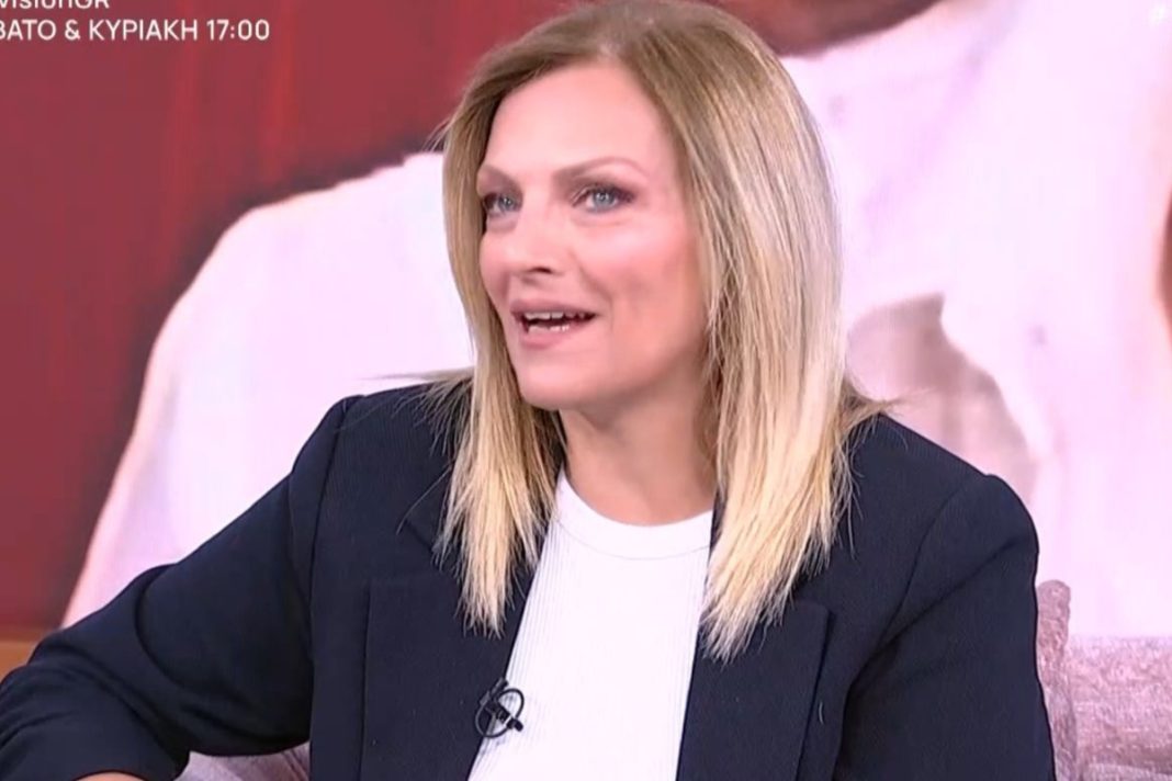 Χριστίνα Λαμπίρη: «Μη με βάζετε σε περιπέτειες… ο Κρατερός έχει υποφέρει!» – Όσα είπε για την τηλεόραση, την αποχή και τα παρασκήνια