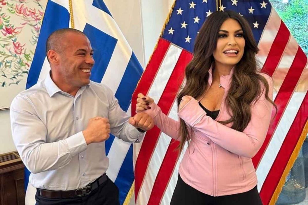 Μιχάλης Ζαμπίδης: Συνάντησε την Κίμπερλι Γκίλφοϊλ πριν ανέβει στο ρινγκ