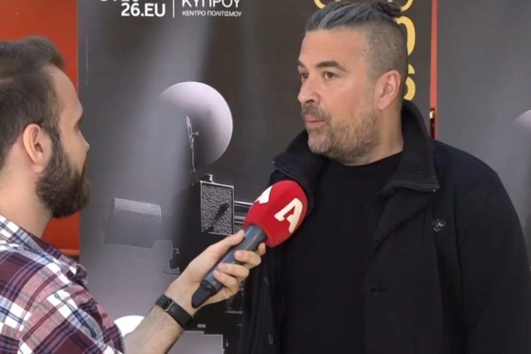Είναι ερωτευμένος και το δηλώνει ο Γιάννης Αϊβάζης: «Το κεφάλαιο του γάμου δεν έχει κλείσει»