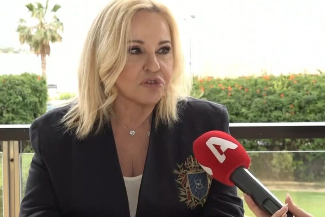 Μπέσσυ Αργυράκη: «Μου λείπει η Εβελίνα από την TV»