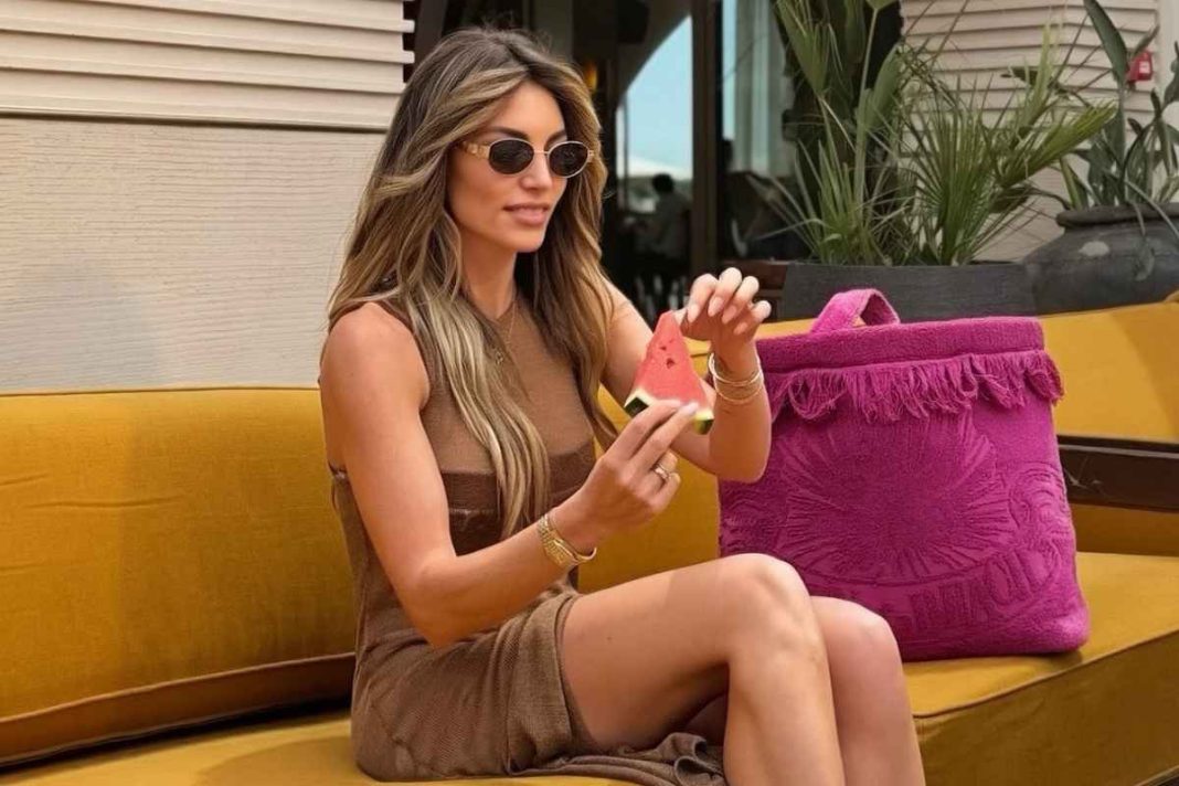 Αθηνά Οικονομάκου: Η βέρα και οι πρώτες φωτογραφίες μετά τον «μυστικό» γάμο με τον Τσερέλα