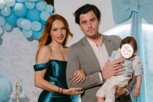 Τάνια Μπρεάζου - Γιώργος Αμούτζας: Έγιναν νονοί σε γαμοβάφτιση στενών τους φίλων
