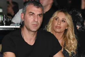 Γωγώ Μαστροκώστα: Ραγίζει καρδιές ο Τραϊανός Δέλλας στην επέτειο γάμου τους