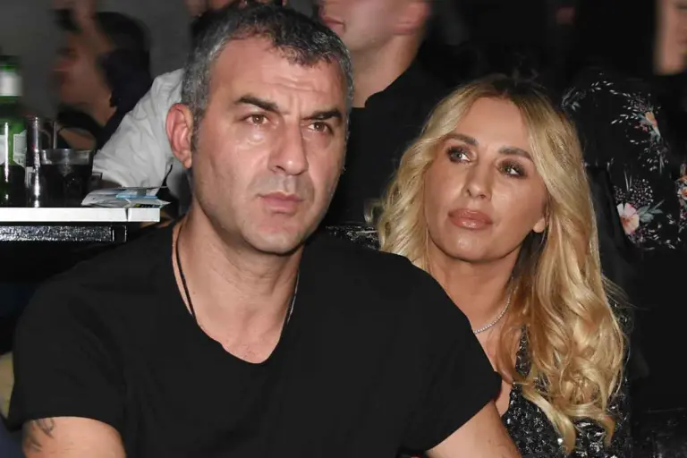 Γωγώ Μαστροκώστα: Ραγίζει καρδιές ο Τραϊανός Δέλλας στην επέτειο γάμου τους