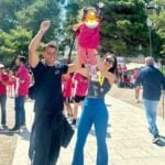 Δήμητρα Βαμβακούση: Η κόρη της τερμάτισε στον Μαραθώνιο της Σκιάθου και συγκίνησε