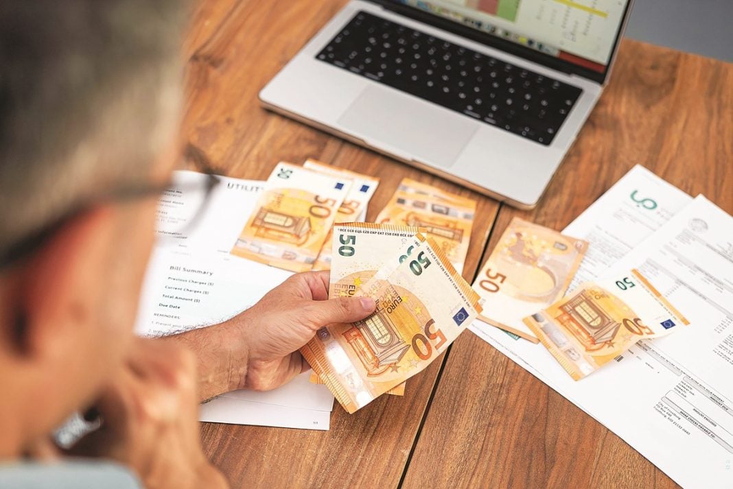 Κομπίνα 1.000.000 € από «μαϊμού» επενδυτές
