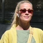 Η Ζέτα Μακρυπούλια έκανε το πιο cool city chic look της άνοιξης στο κέντρο της Αθήνας