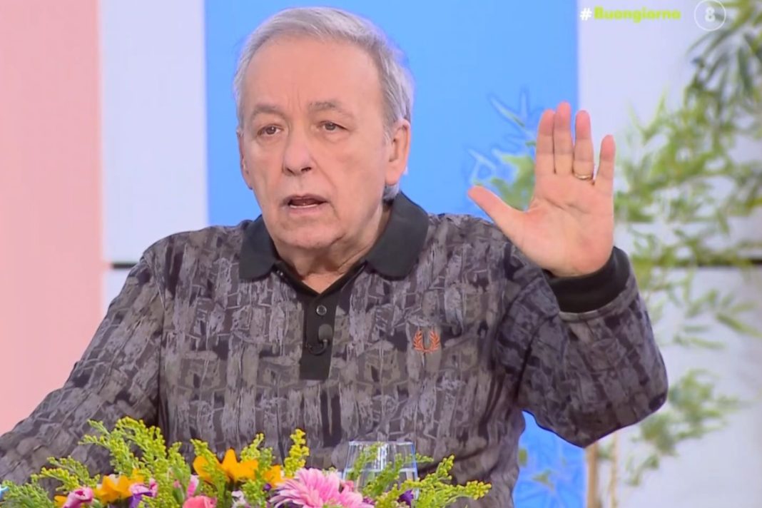 Έξαλλος ο Μικρούτσικος για τη Eurovision: «Να τα πάρει τα Swarovski και να πάει βόλτα - Αυτό ήταν ανοησία»