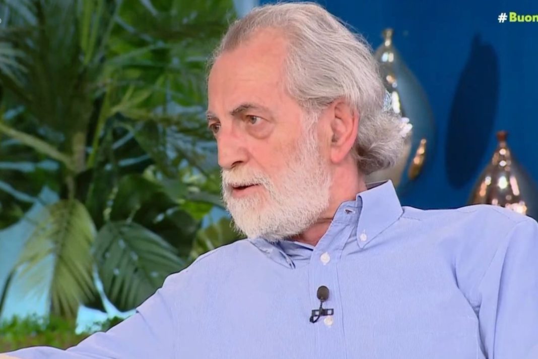Μιχάλης Αεράκης: «Μιλάω με τον εαυτό μου και ο Θεός μου κλείνει το μάτι στις δύσκολες στιγμές»