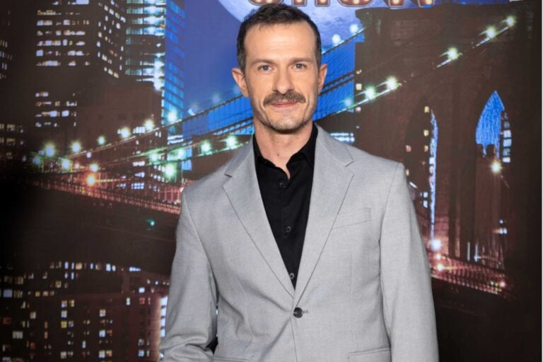 Μιχάλης Βαλάσογλου: «Δεν μου αρέσει να δίνω πολλές πληροφορίες για μένα»