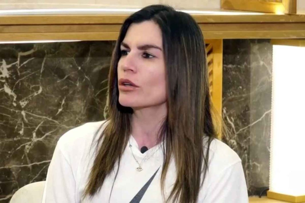 Συγκλονίζει η Νάντια Καρβέλη για τη νευρική ανορεξία: «Έφτασα 33 κιλά, ζυγιζόμουν δέκα φορές τη μέρα»