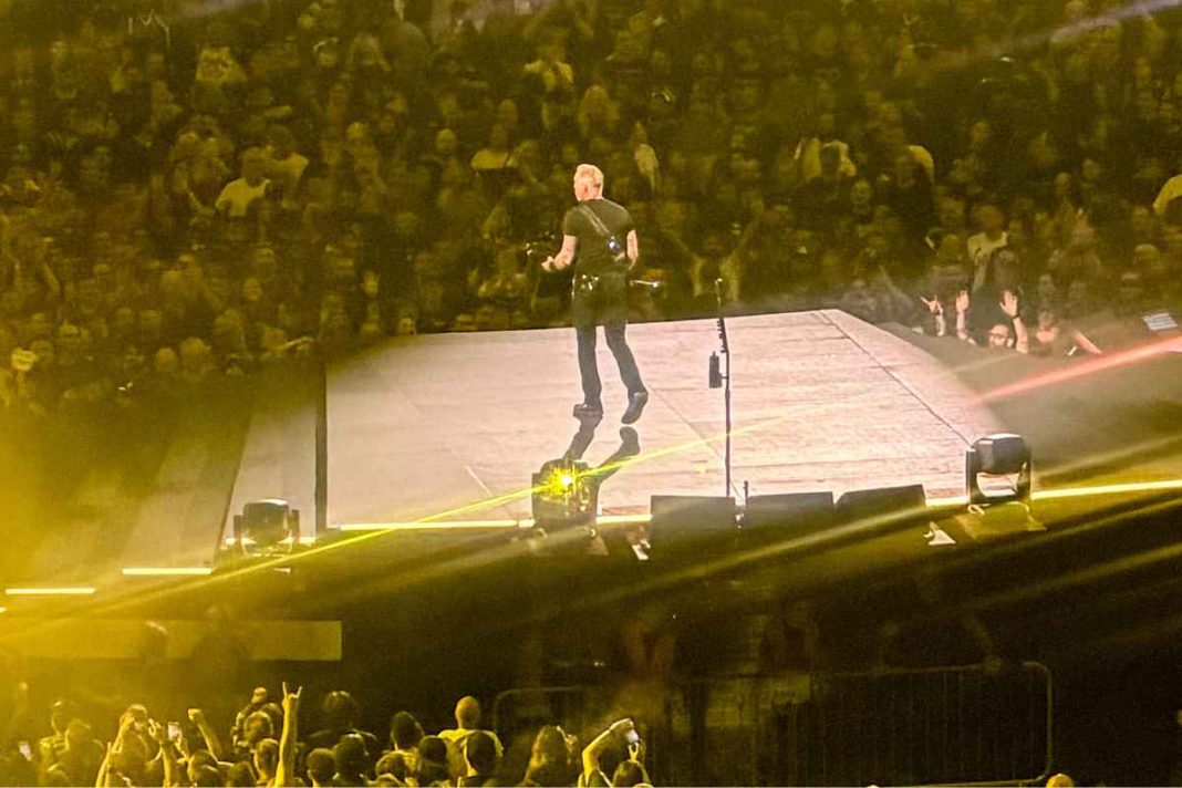 Metallica αλά ελληνικά: Η αξέχαστη στιγμή που έπαιξαν το συρτάκι του Ζορμπά και αποθεώθηκαν