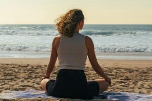 Τρεις απλές τεχνικές αναπνοής για χαλάρωση και αντιγήρανση!