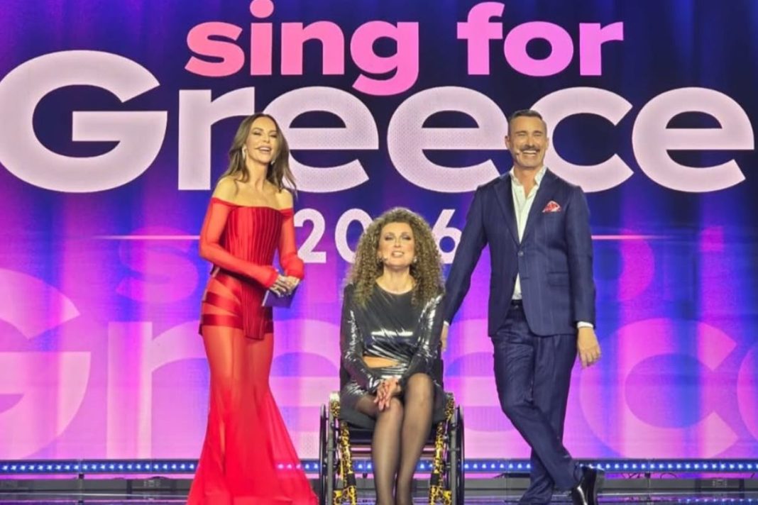 Ο Γιώργος Καπουτζίδης φόρεσε το viral σκουφάκι «Ferto» λίγο πριν τον Α’ Ημιτελικό!