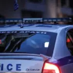 Σοβαρό τροχαίο στα διόδια Θήβας με δύο τραυματίες – Επιχείρηση απεγκλωβισμού του οδηγού