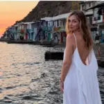 Στη Μήλο η Κιάρα Φεράνι: Οι πολυτελείς διακοπές και η αγάπη της για την Ελλάδα