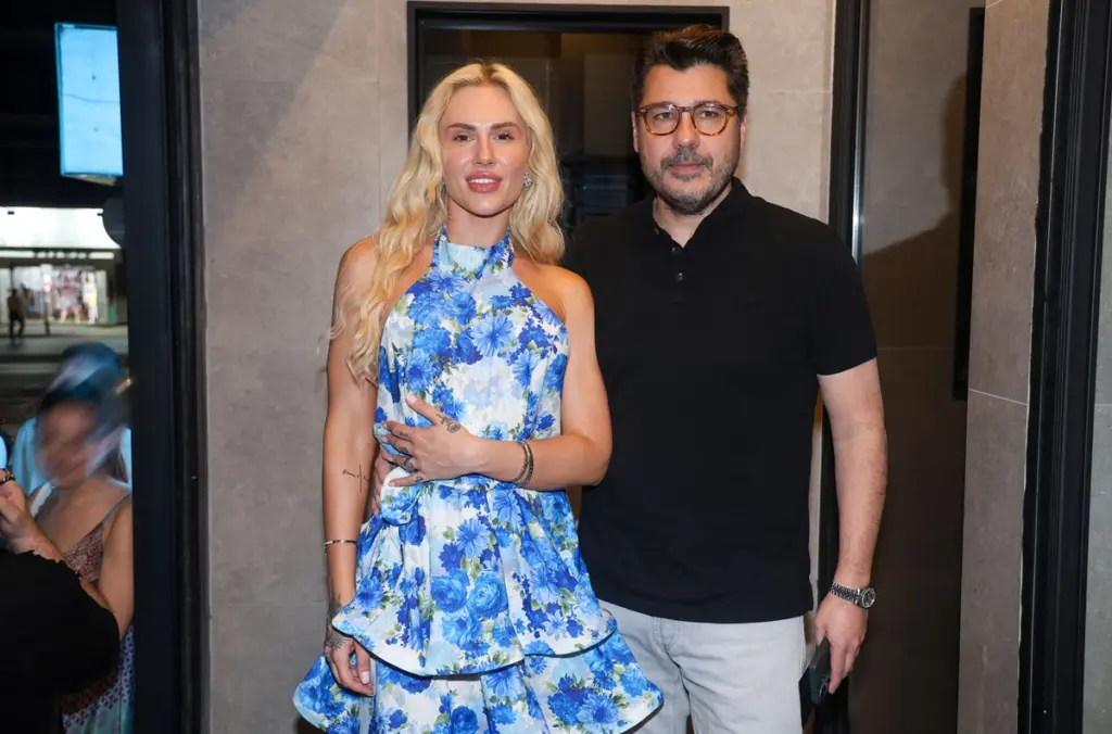 Πρεμιερα ένα μωρό για τρεις