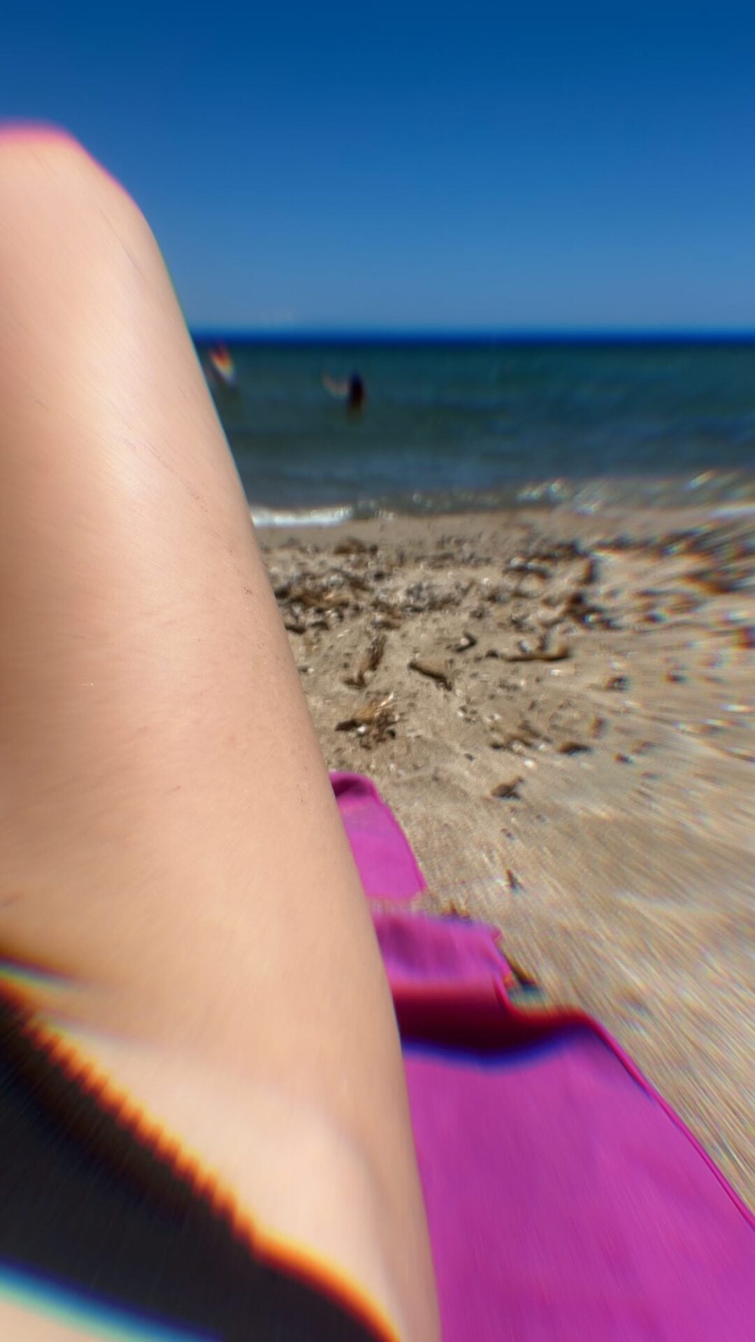 Η Εριέττα Μανούρη ποζάρει με μαγιό