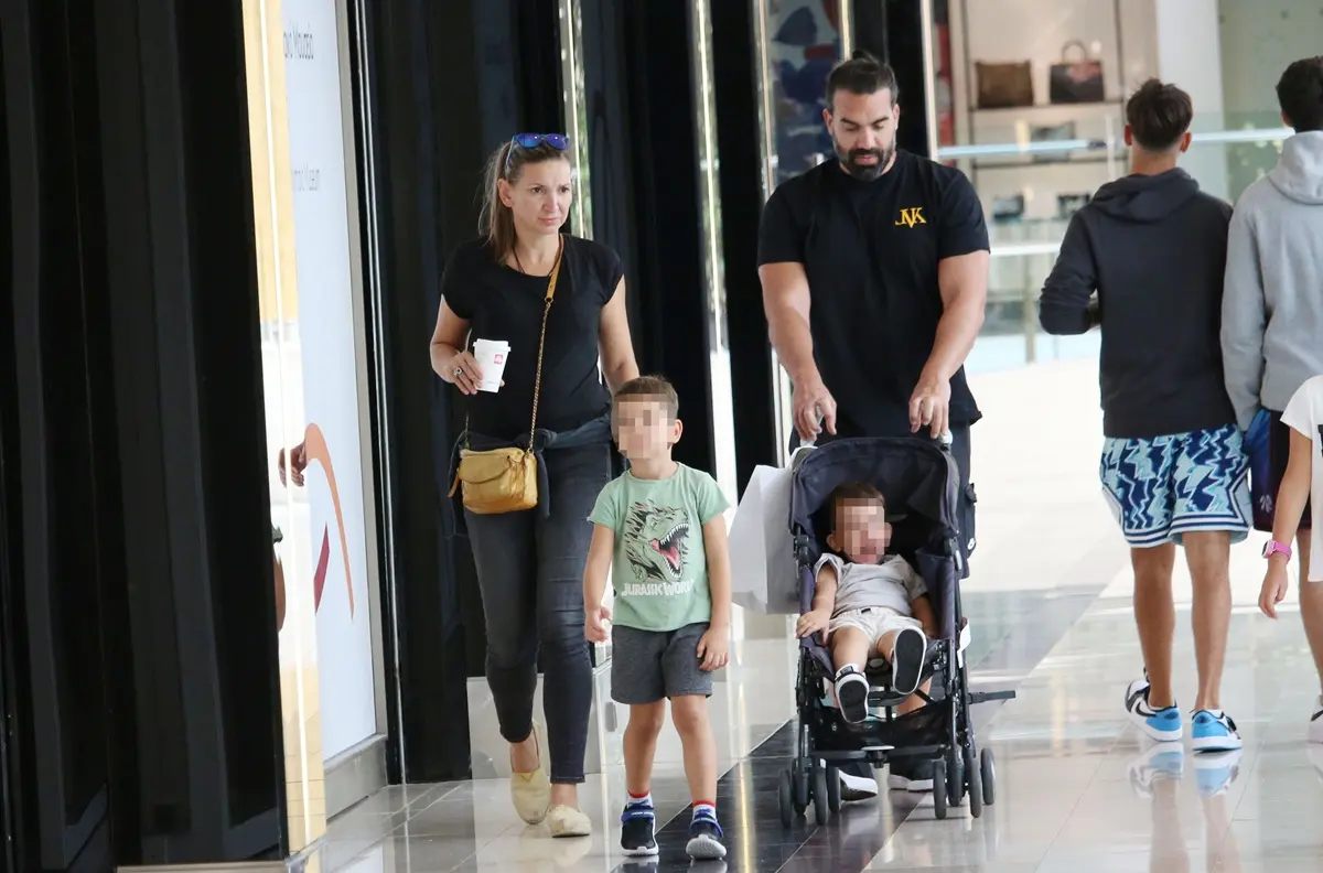 Φανή Χαλκιά Λουης Καραμάνος
