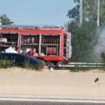 Φωτιά στους Αγίους Θεοδώρους: Διακόπηκαν τα δρομολόγια του Προαστιακού