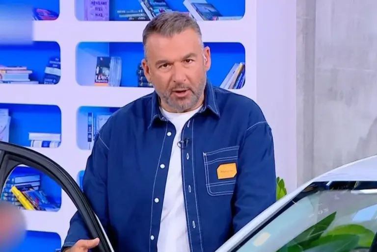 Ενοχλημένος ο Λιάγκας on air: «Ξεκινάμε με τεράστια καθυστέρηση όπως κάθε μέρα»