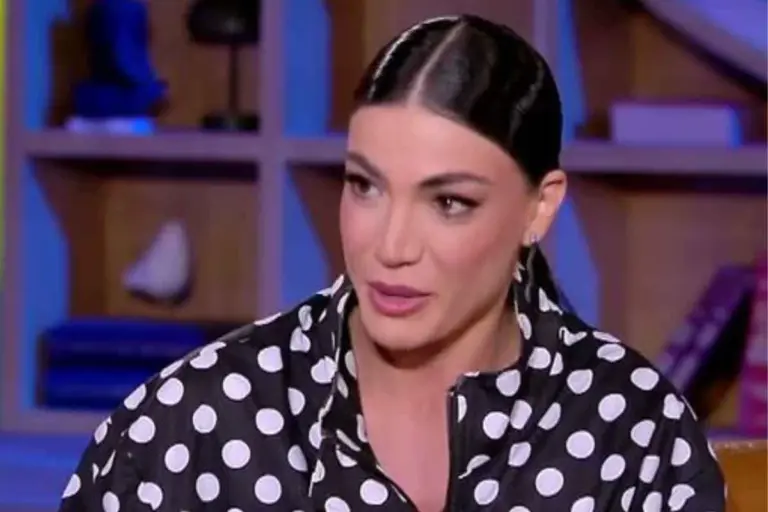 Ήβη Αδάμου: «Ο Θεοφάνους μου έλεγε ή μίλα σωστά ελληνικά ή μόνο κυπριακά»
