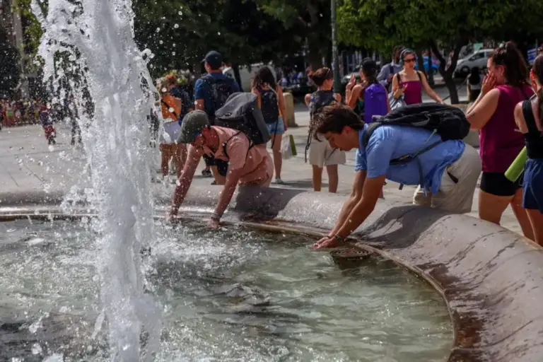 «Ωμέγα Εμποδιστής»: Το φαινόμενο που «ψήνει» την Ευρώπη και φέρνει ακραίο καύσωνα