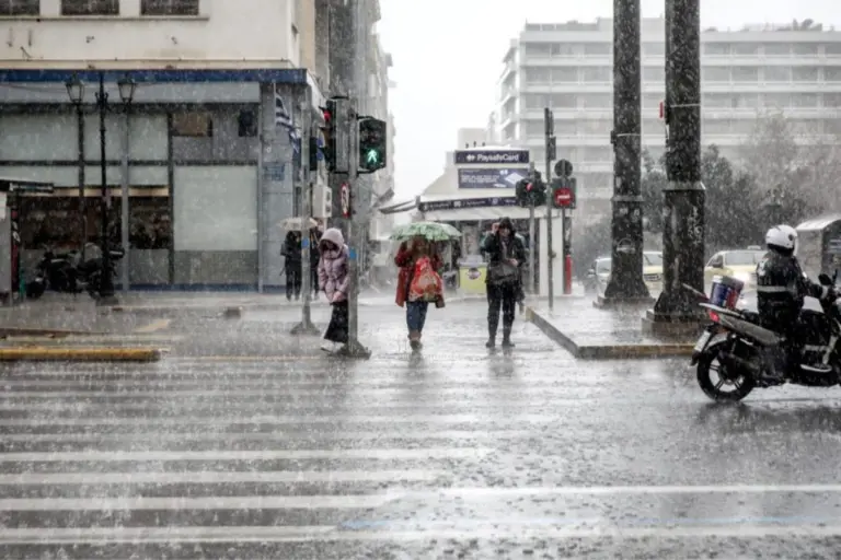 Έκτακτο δελτίο από την ΕΜΥ: Έρχονται καταιγίδες, χαλάζι και κεραυνοί