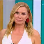 Συγκινημένη στο φινάλε της εκπομπής η Καραβάτου: «Το καλοκαίρι αυτό θα είναι διαφορετικό»
