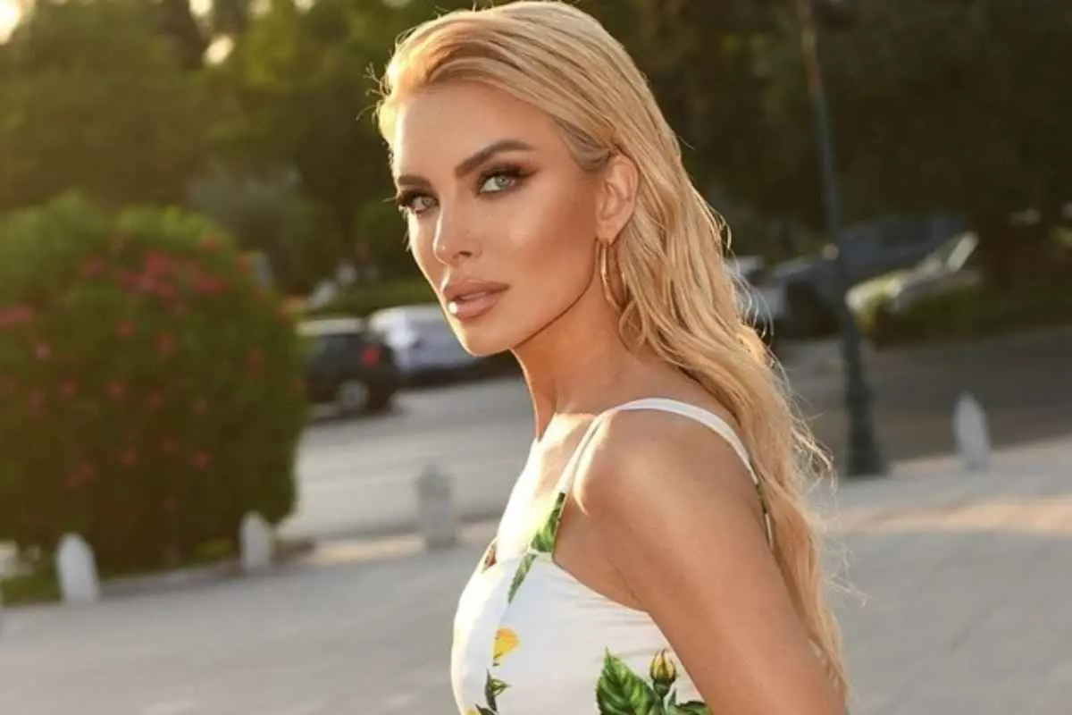 Η Κατερίνα Καινούργιου απόλαυσε ακόμη μία βόλτα με την κορούλα της, Ξένια.