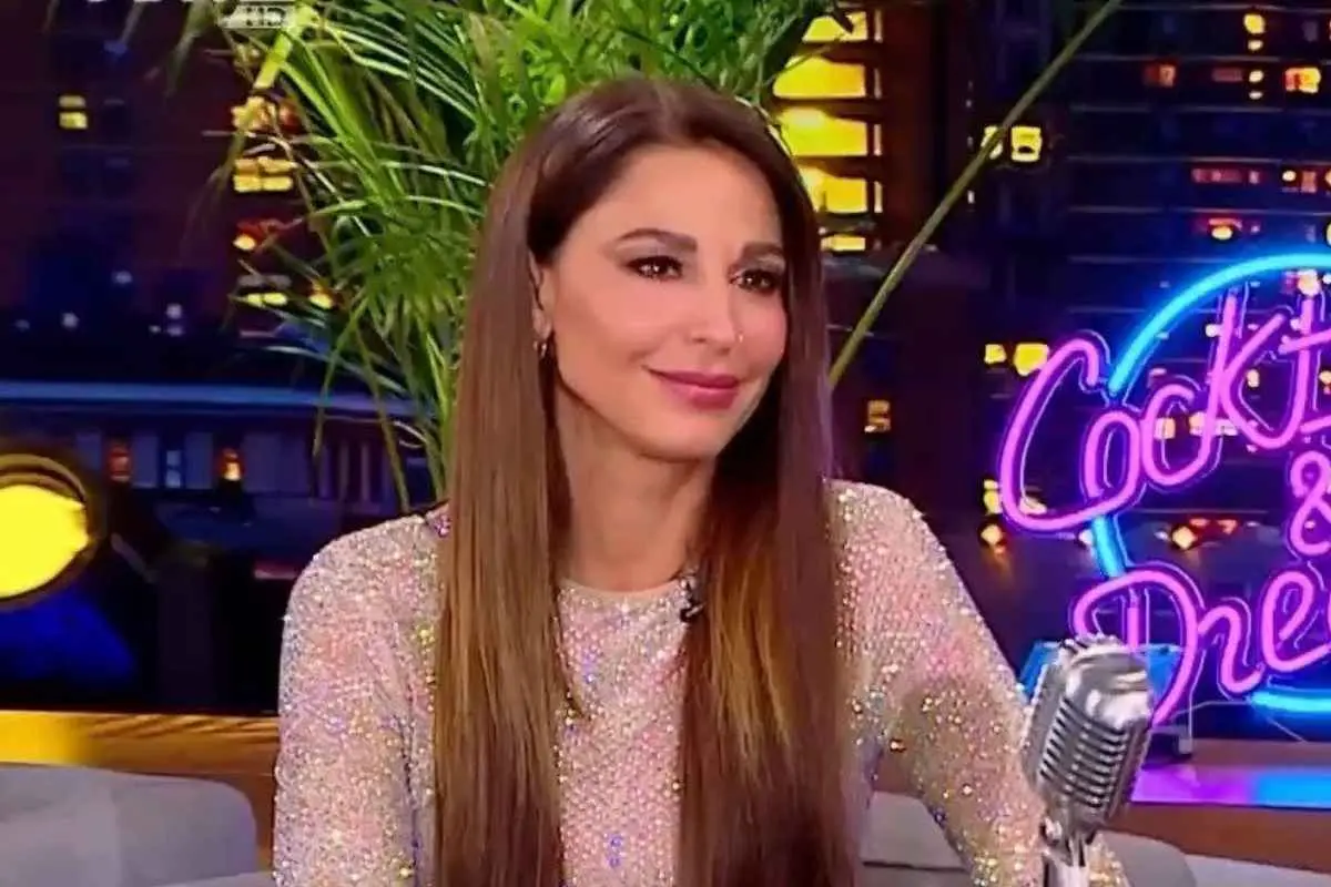 Η Κατερίνα Παπουτσάκη μιλά στο The 2Night Show για τον γάμο και τα παιδιά της