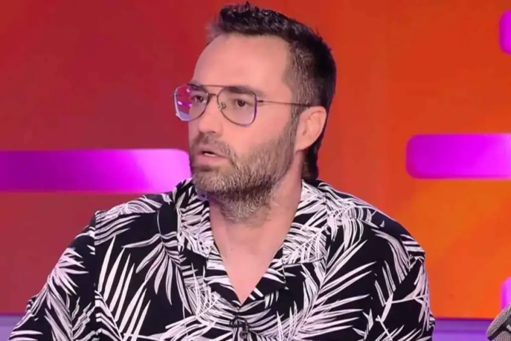 Ο Κώστας Φραγκολιάς στην εκπομπή Ψυχαγωγία Κυριακάτικα