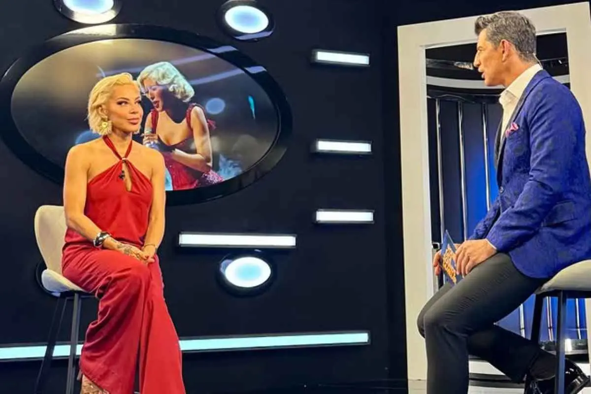Η Μαριάντα Πιερίδη ως Κριστίνα Αγκιλέρα στο Your Face Sounds Familiar