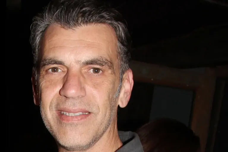 Μιχάλης Μαρκάτης: Η εξομολόγηση για τη σύζυγό του και η σημαντική απόφαση για την οικογένειά τους